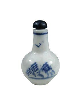 Antique Chinese Porcelain Snuff Bottle Jar Blue Painted Scene Vintage